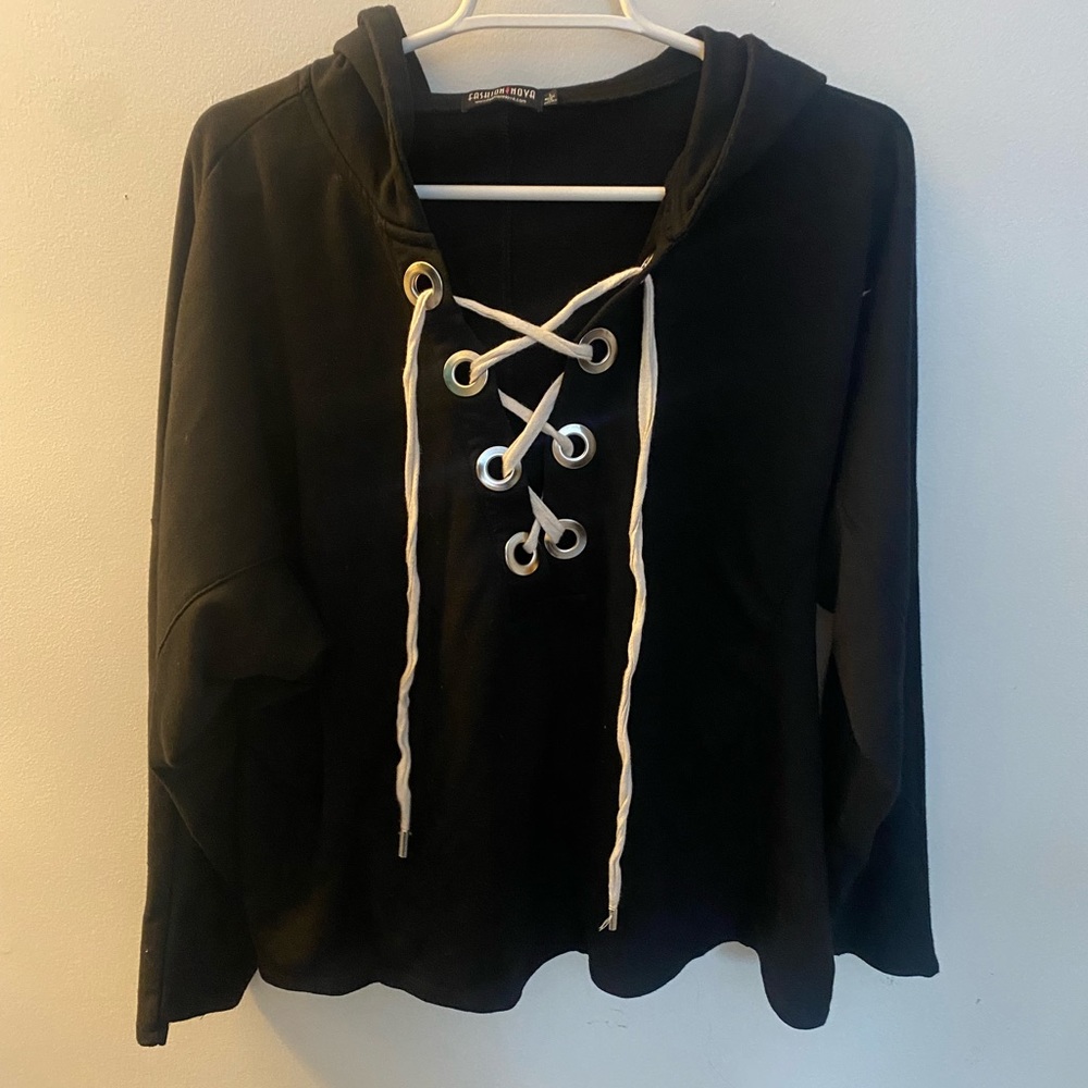 Fashion Nova Sweatshirt